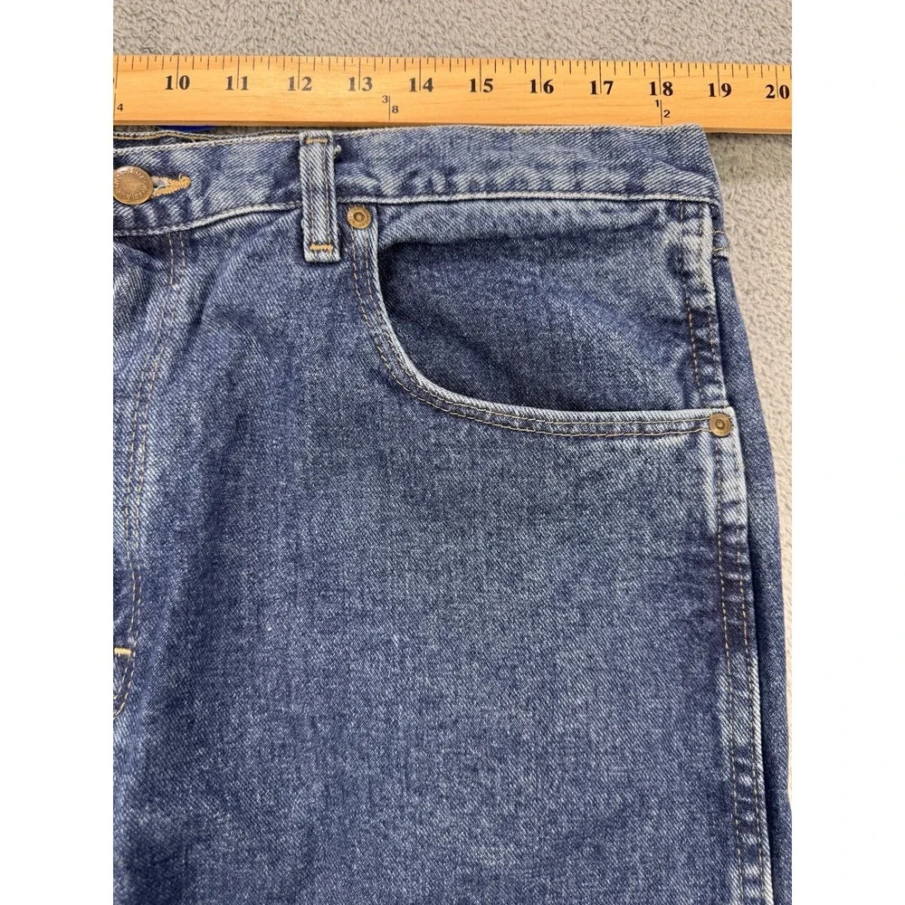 Wrangler Rugged Wear Jeans Men 38x30 Blue Relaxed Fit Straight Denim NWT‎